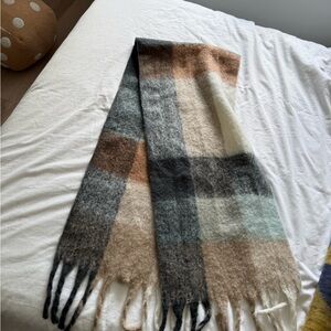 Plaid Wool Scarf with Fringe
